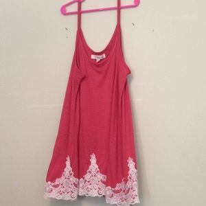 Tank top with lace at bottom